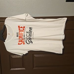 Plus size women's inspirational graphic t-shirt